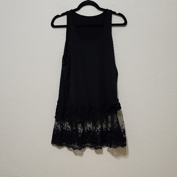 EMERY ROSE Tops - Black Asymmetrical Ruffled Tank Top